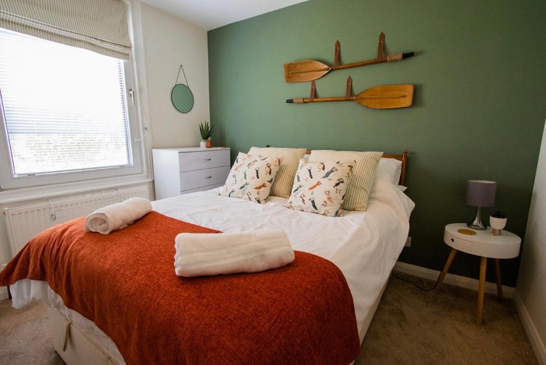 Beach View, 4 Bedroom House Opposite The Sea! Sleeps 10 サンドゲート エクステリア 写真