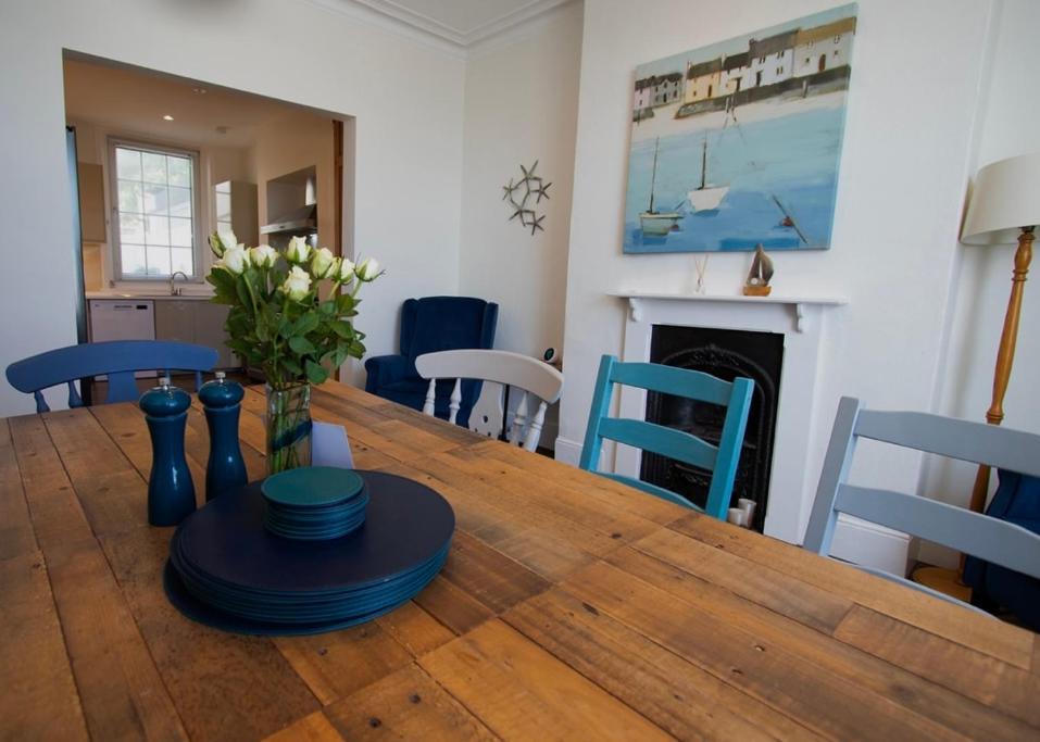 Beach View, 4 Bedroom House Opposite The Sea! Sleeps 10 サンドゲート エクステリア 写真